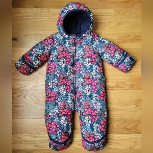 Baby Gap Girls Snowsuit 6-12 months, great condition, pet free smoke free home